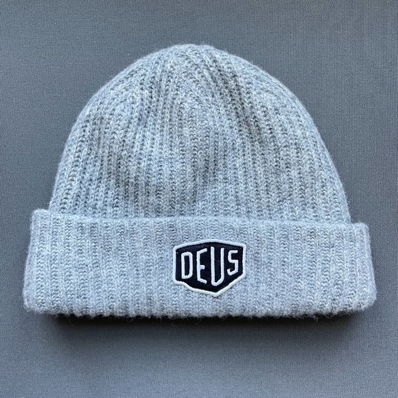 Deus Ex Machina Other - NWOT Deus Wool Shield Beanie